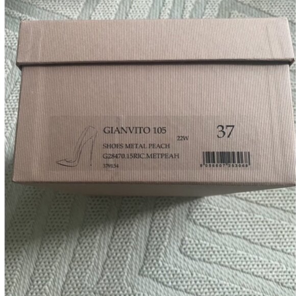 Gianvito Rossi - Metal Peach 105 Patent Leather Pumps (Size 37, US 7) - Picture 8 of 9